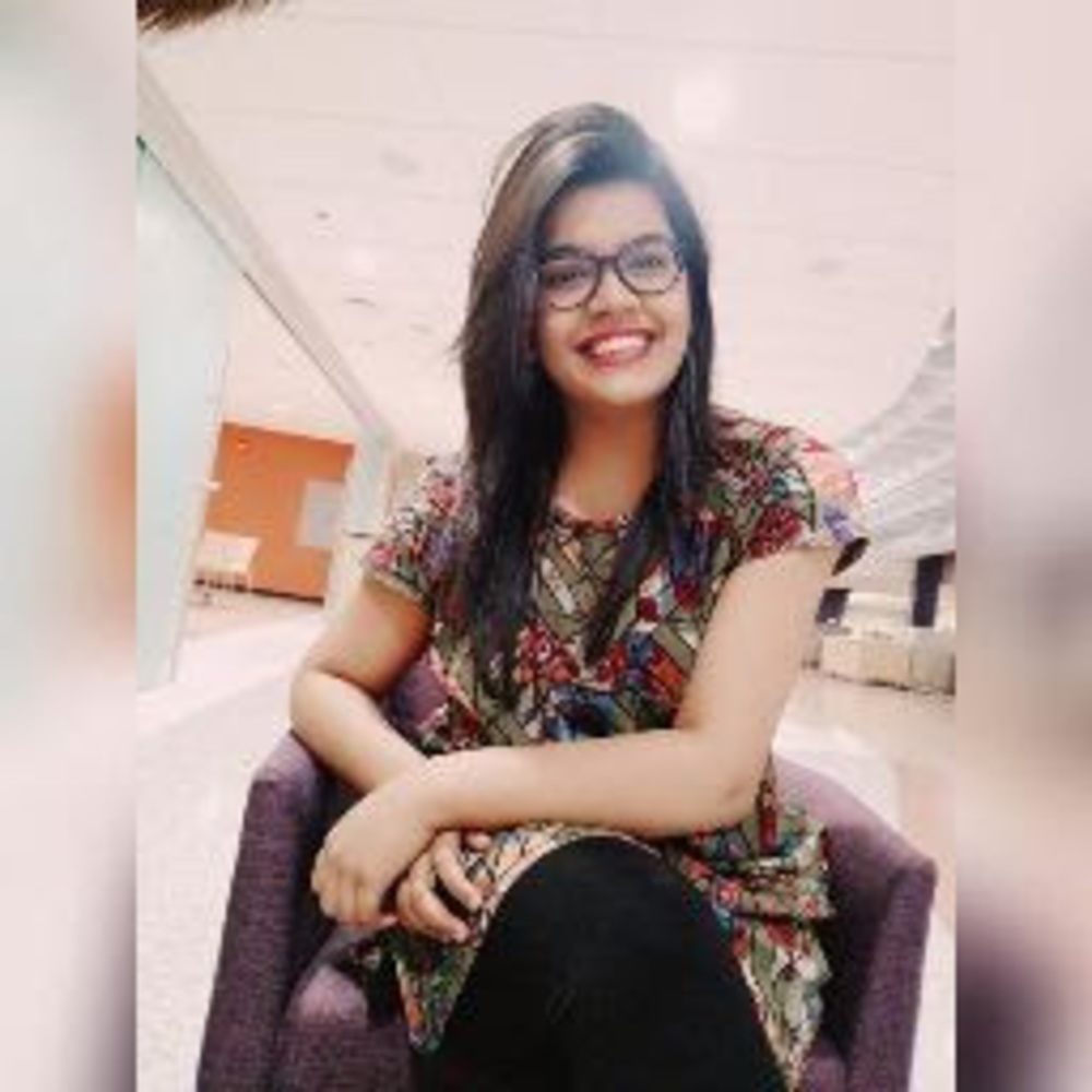 Meet your Posher, Ekta